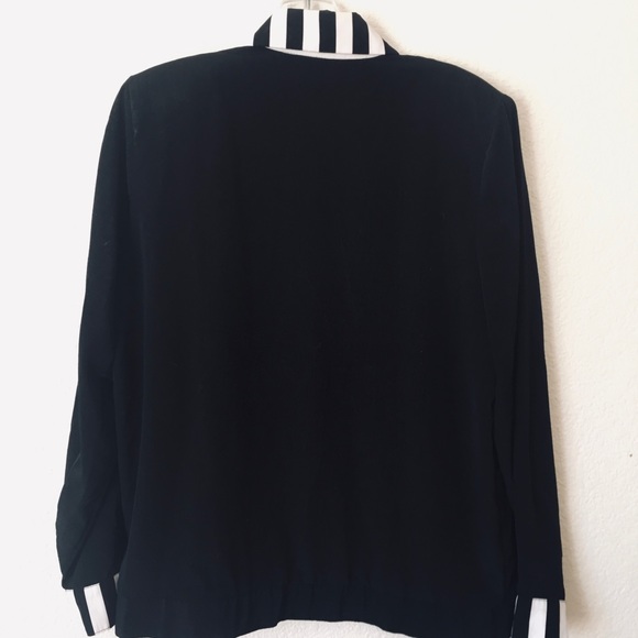 🍿VTG 80s abstract print blouse - Picture 3 of 12